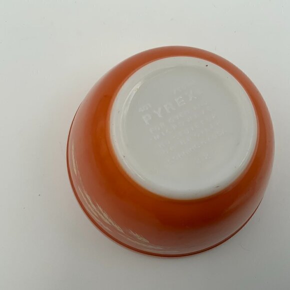 Vintage Pyrex Autumn Wheat Burnt Orange Small Mixing Bowl - Picture 7 of 7